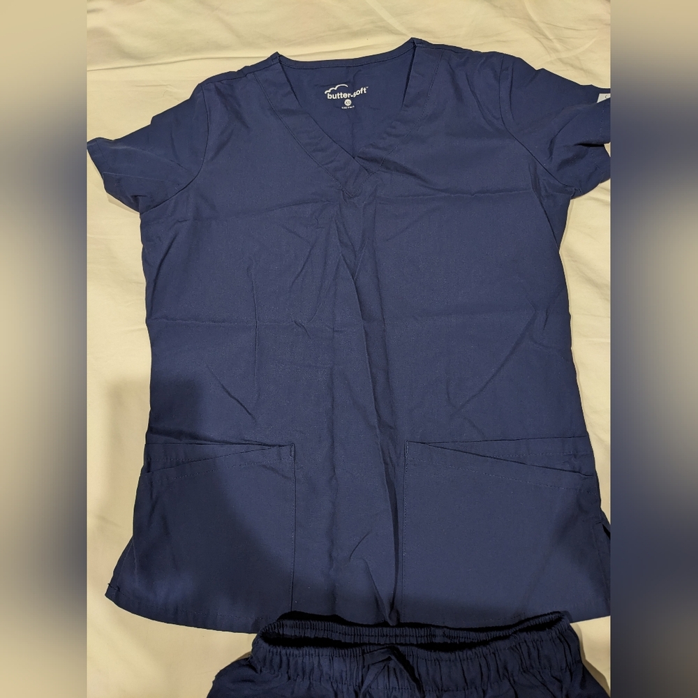 Navy butter soft scrubs XS set